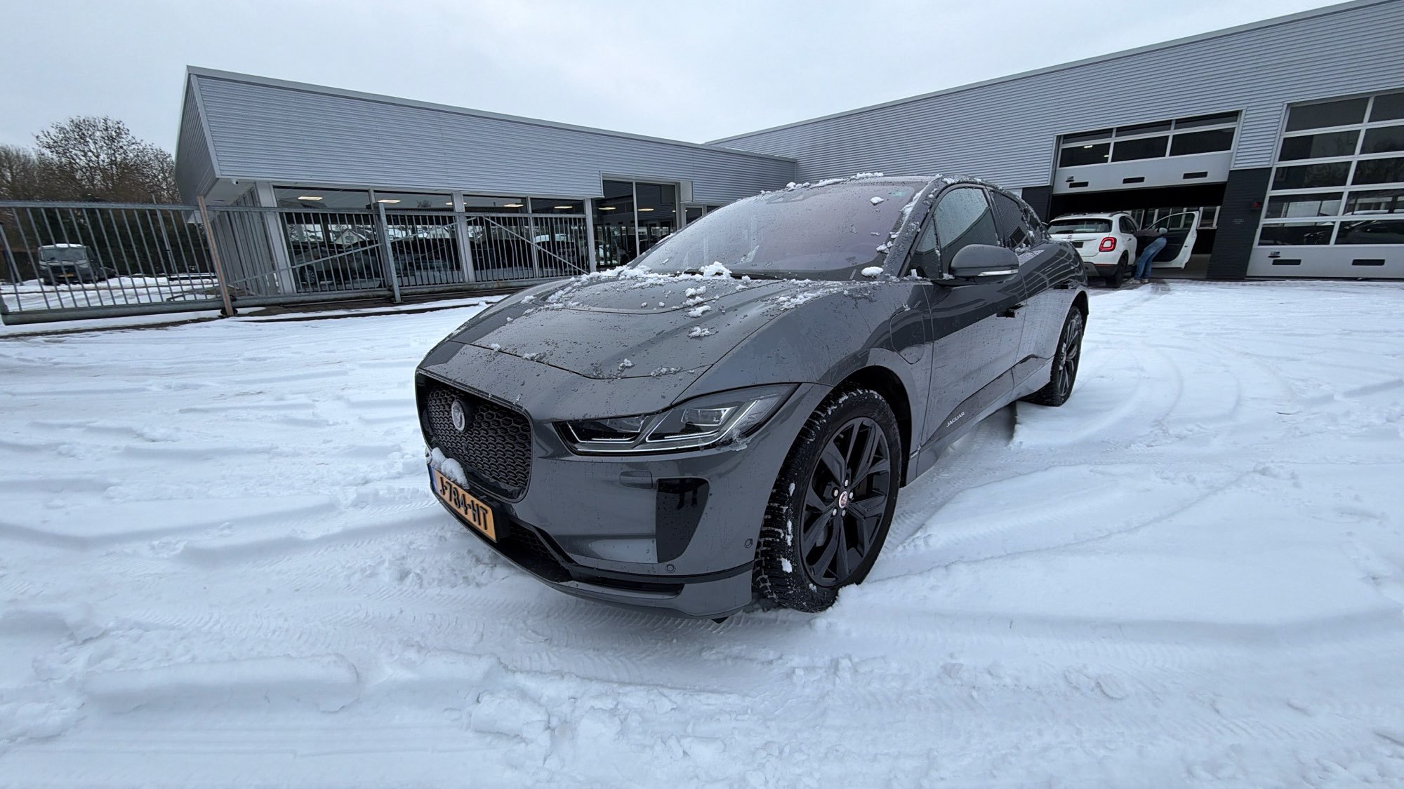 Jaguar I-Pace 90 kWh R-Dynamic HSE - Electric - Automatic - 400 hp - 118.666 km