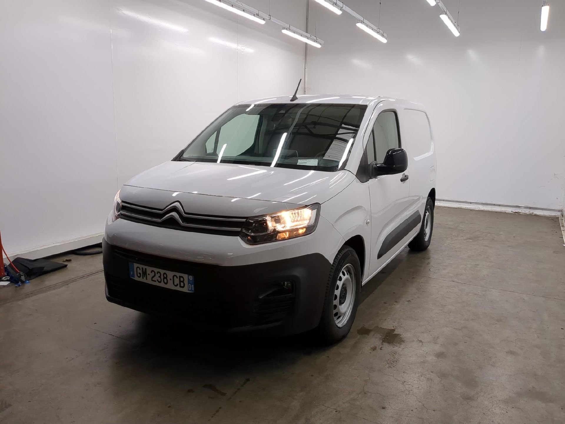 Citroën Berlingo Driver - Electric - Automatic - 136 hp - 16 km