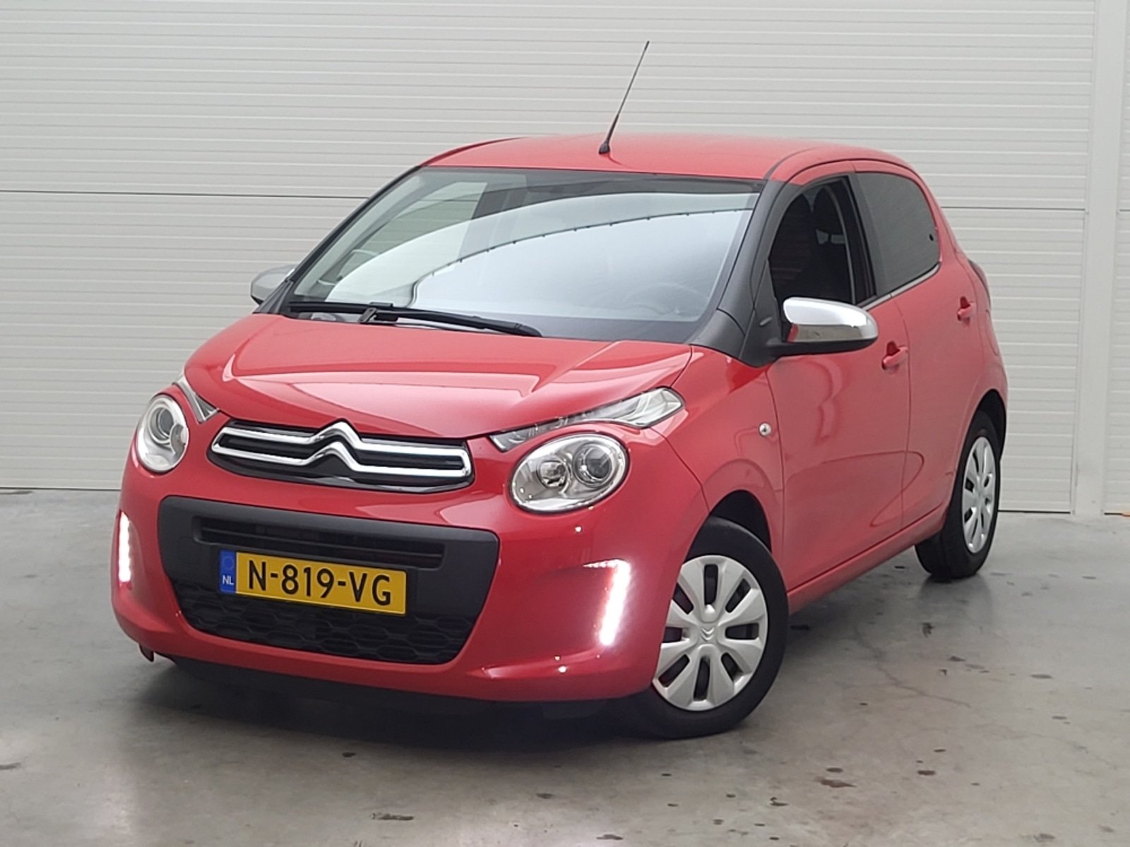 Citroën C1 1.0 VTI Feel - Petrol - Manual - 72 hp - 40.919 km