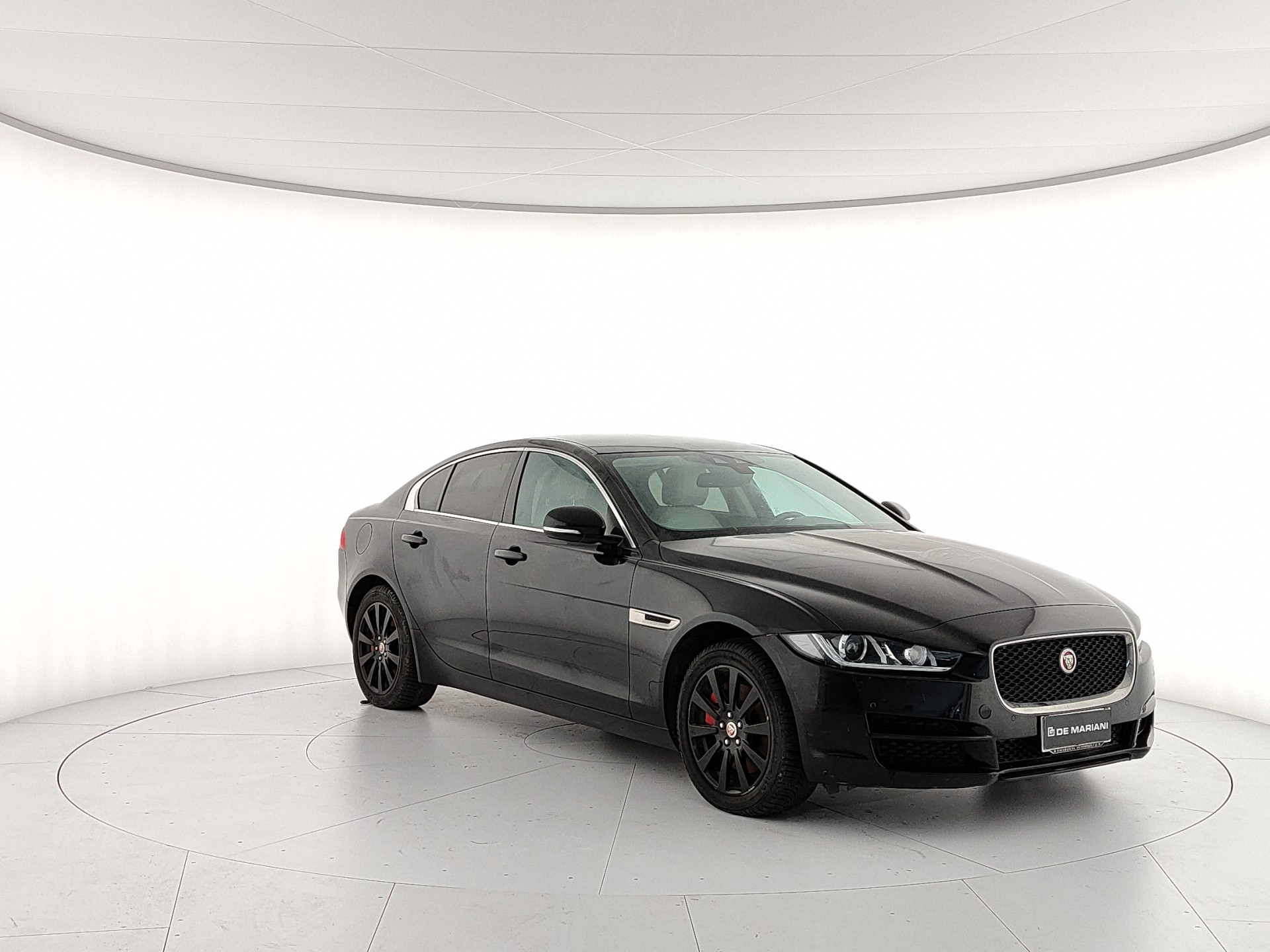Jaguar XE 2.0d Prestige - Diesel - Automatic - 180 hp - 78.650 km Prestige