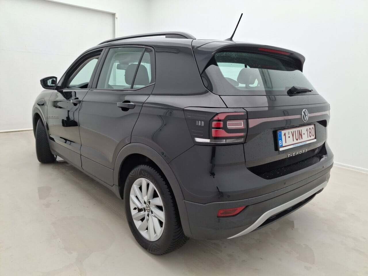Volkswagen T-Cross 1.0 TSI Life - Petrol - Manual - 95 hp - 42.030 km