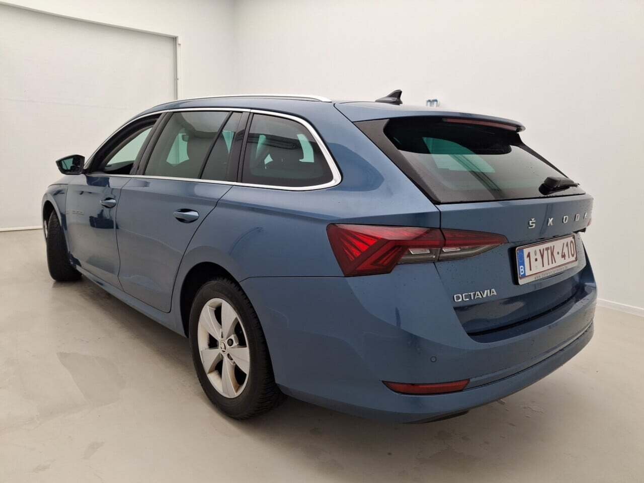 Skoda Octavia 2.0 TDI Ambition - Diesel - Manual - 115 hp - 100.749 km