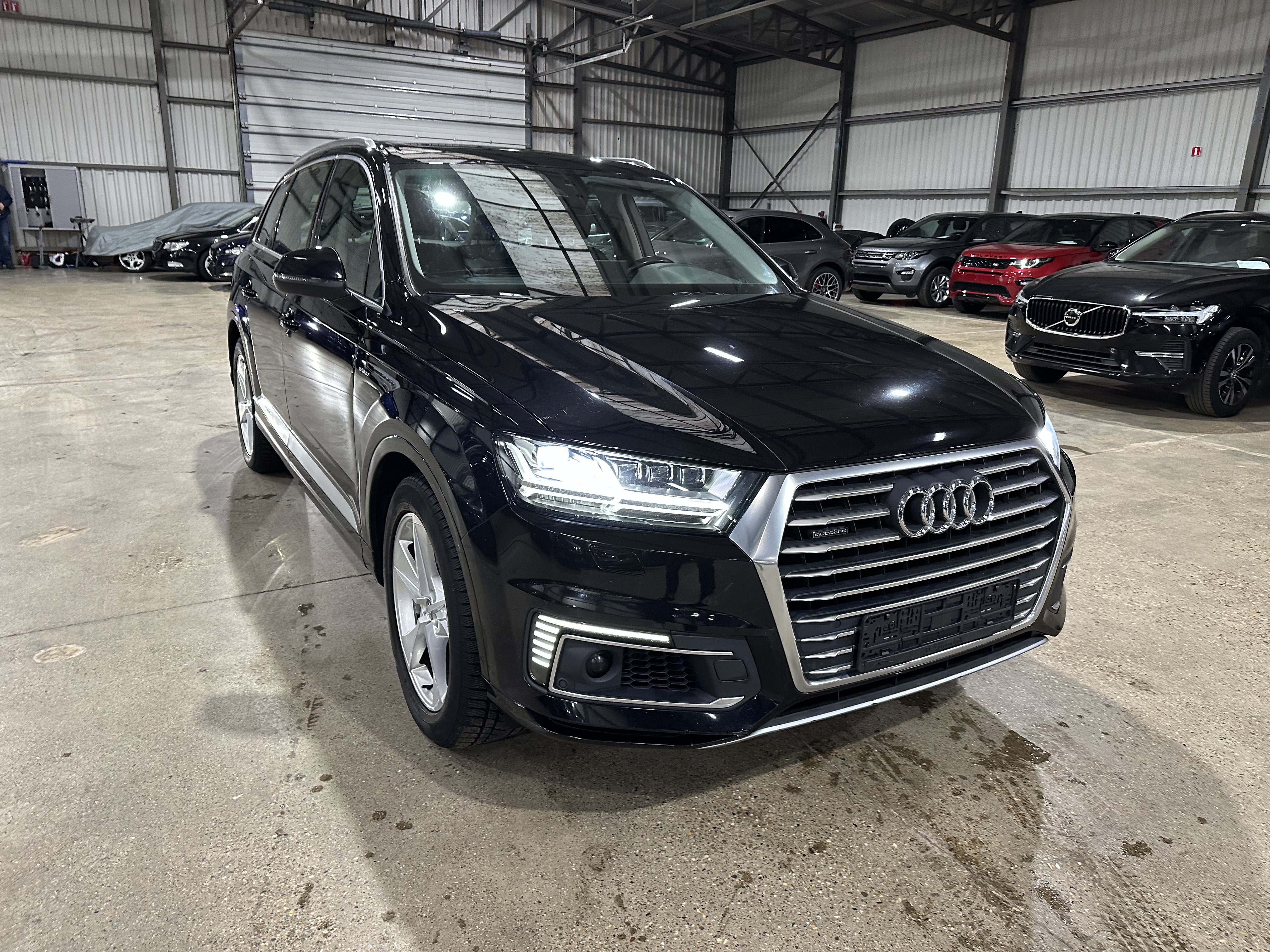 Audi Q7 E-Tron 3.0 TDI - Quattro - Hybrid - Automatic - 258 hp - 153.166 km 