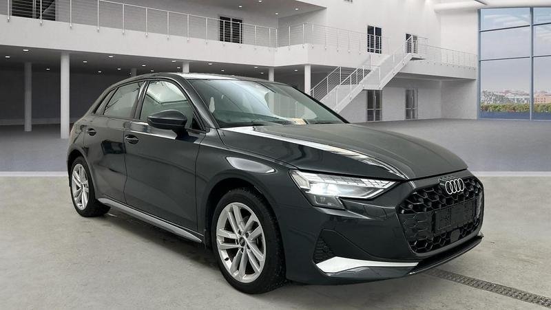 Audi A3 Sportback 35 TFSI Advanced - Petrol - Automatic - 150 hp - 36.302 km Advanced