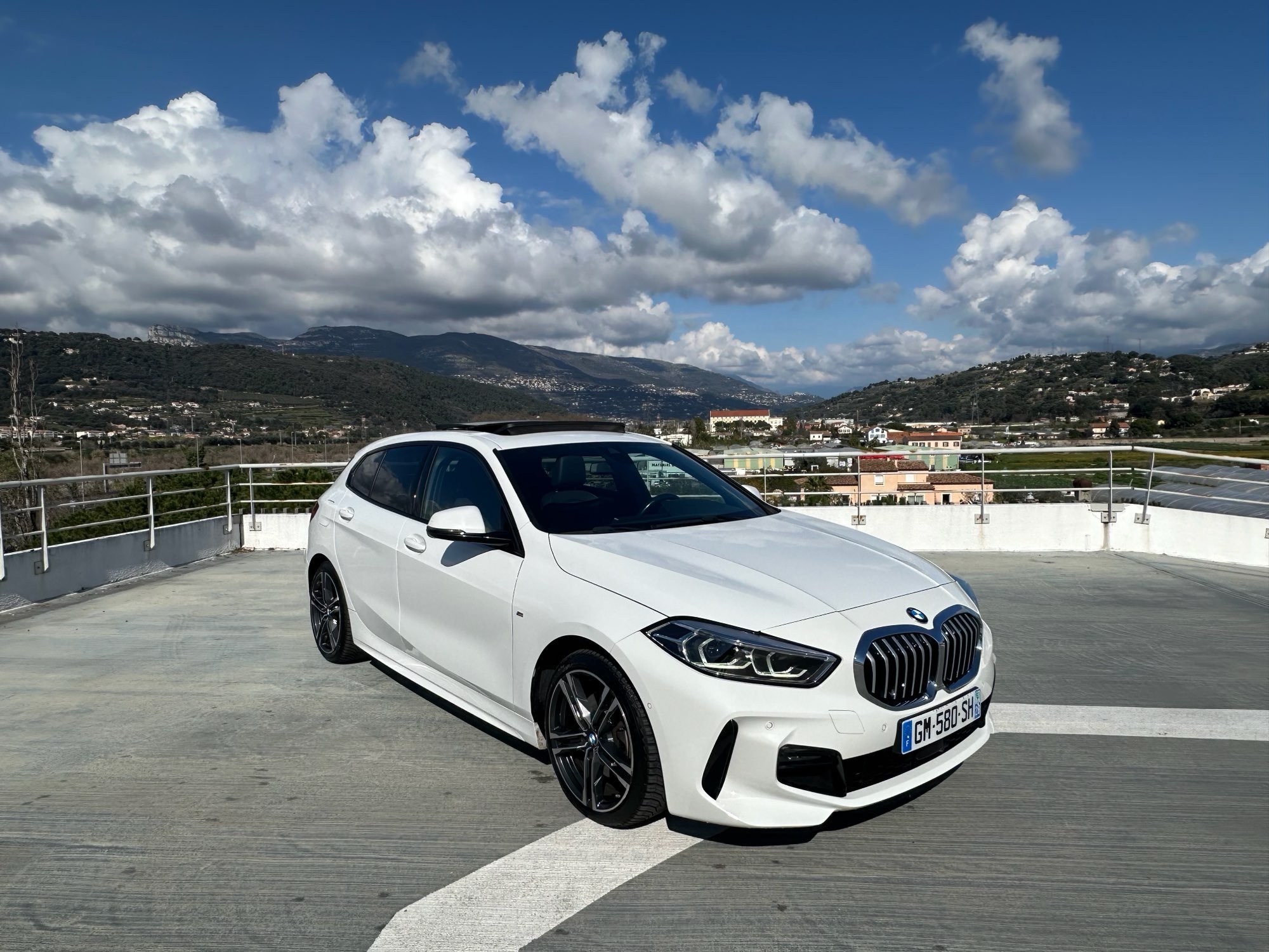 BMW 1 Series 118i M-Pack - Petrol - Automatic - 136 hp - 105.900 km M-Pack