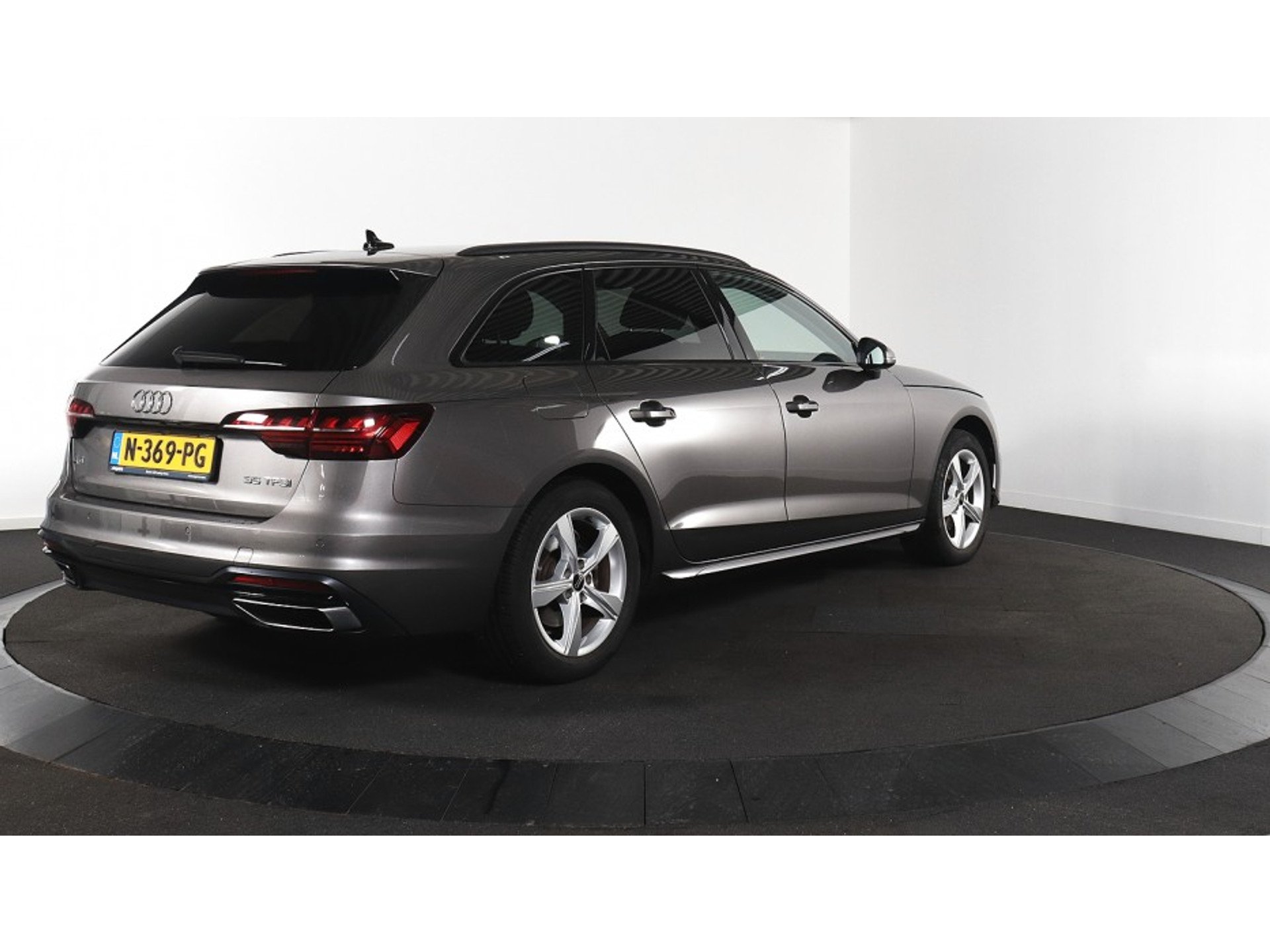Audi A4 35 TFSI Advanced - Petrol - Automatic - 150 hp - 83.454 km