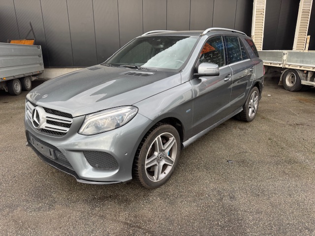 Mercedes-Benz GLE 500e AMG Line - 4-Matic - Hybrid - Automatic - 333 hp - 261.642 km