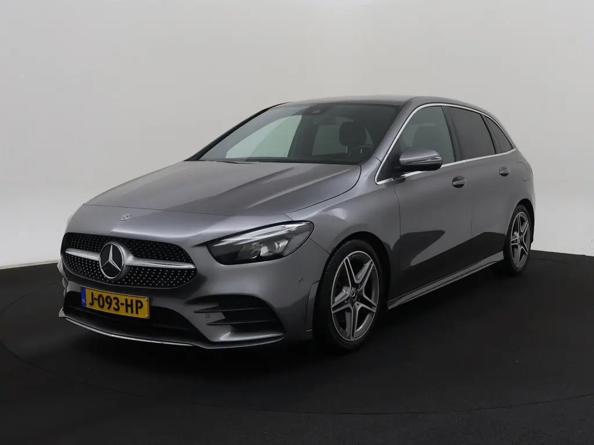 Mercedes-Benz B 180d usiness Solution AMG - Diesel - Automatic - 116 hp - 164.912 km