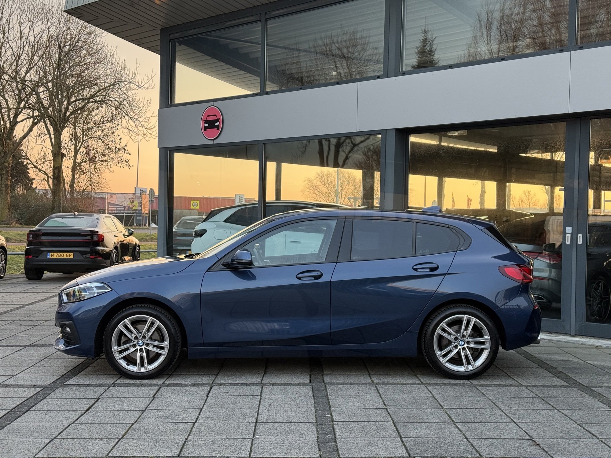 BMW 1 Series 116d Business - Diesel - Automatic - 116 hp - 210.859 km
