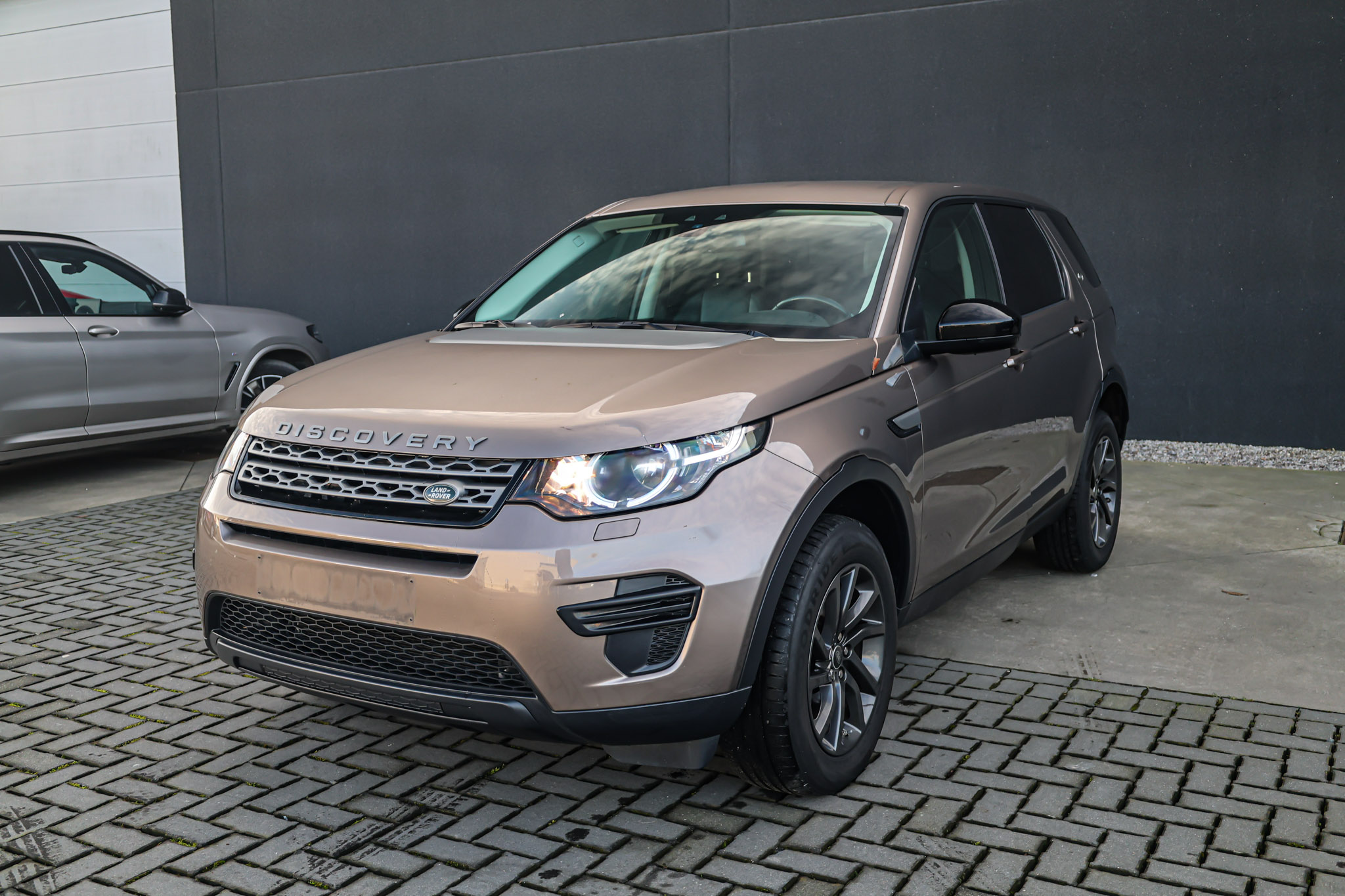 Land Rover Discovery 2.0 Dynamic - Diesel - Manual - 149 hp - 138.696 km