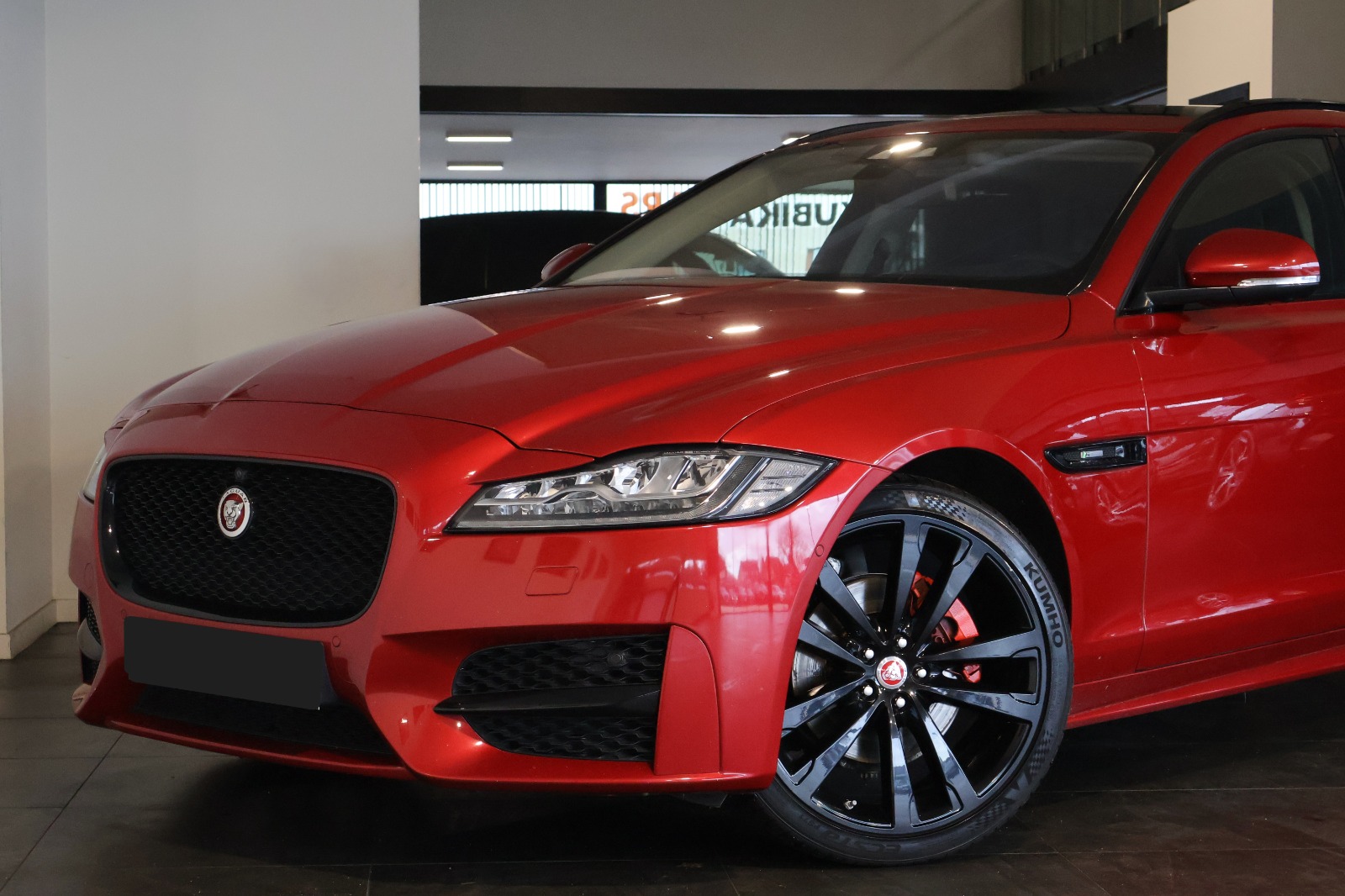 Jaguar XF Sportbrake R Sport - Petrol - Automatic - 250 hp - 68.384 km