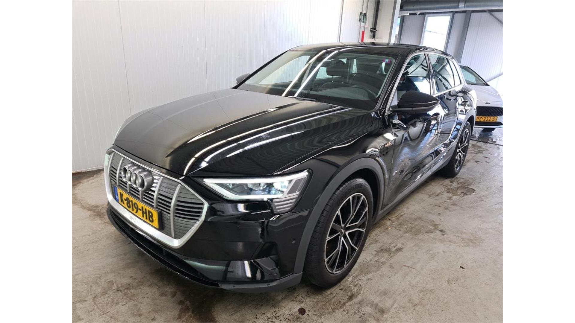 Audi E-tron 50 - Quattro - Electric - Automatic - 313 hp - 119.326 km