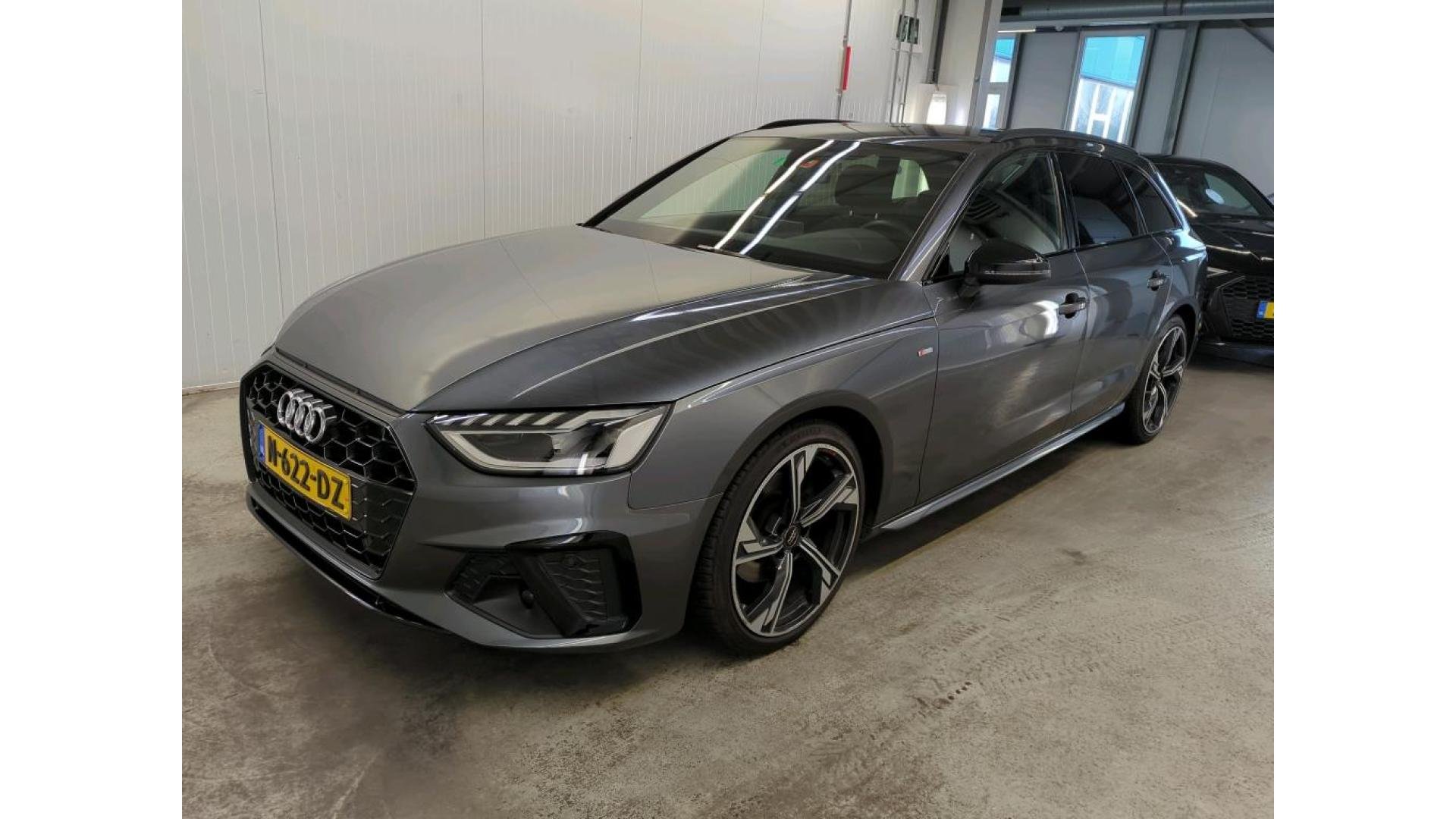 Audi A4 Avant 35 TFSI S Edition Competition - Petrol - Automatic - 150 hp - 136.306 km