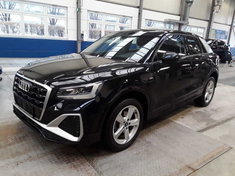 Audi Q2 35 TFSI S Line - Petrol - Automatic - 150 hp - 13.575 km