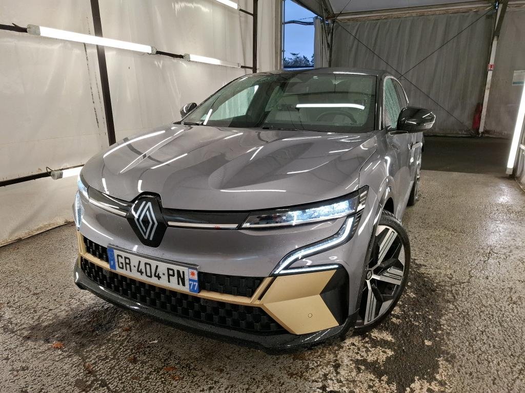 Renault Megane E-Tech Iconic - Electric - Automatic - 220 hp - 33.495 km