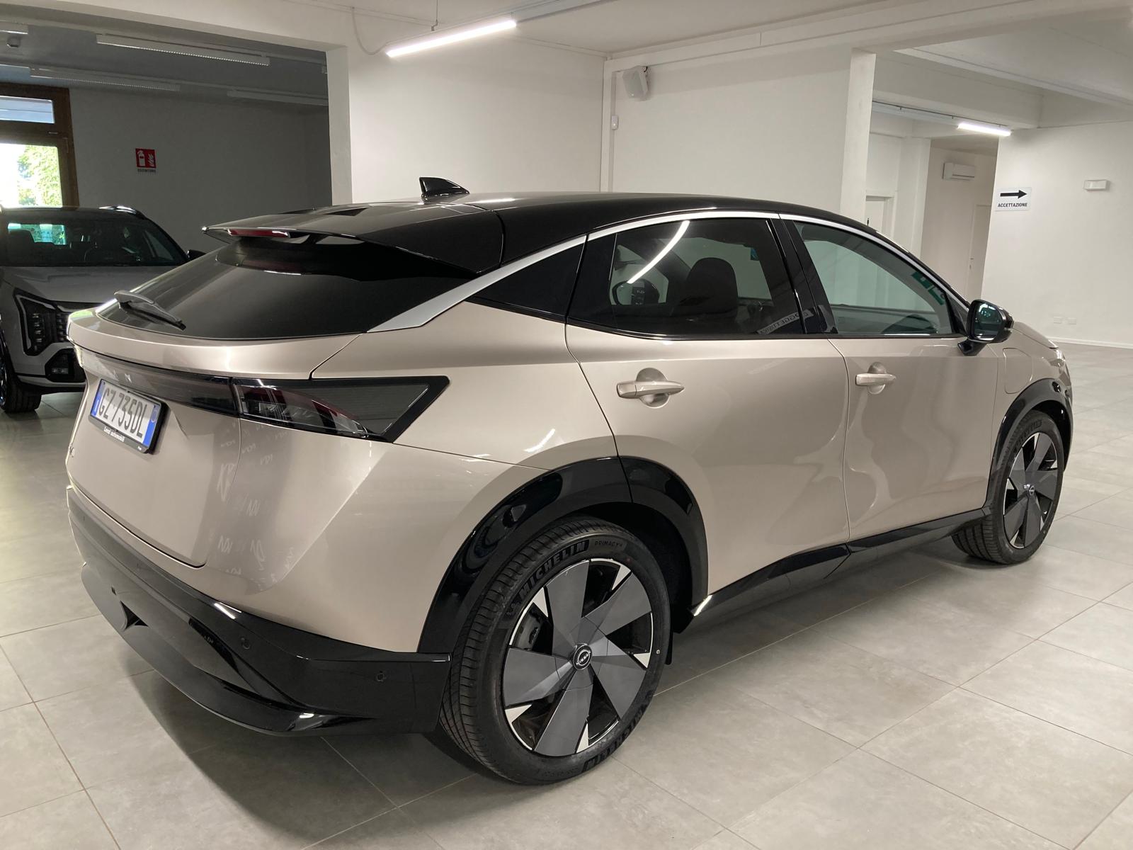 Nissan Ariya 87 kWh Evolve - Electric - Automatic - 242 hp -  km Evolve