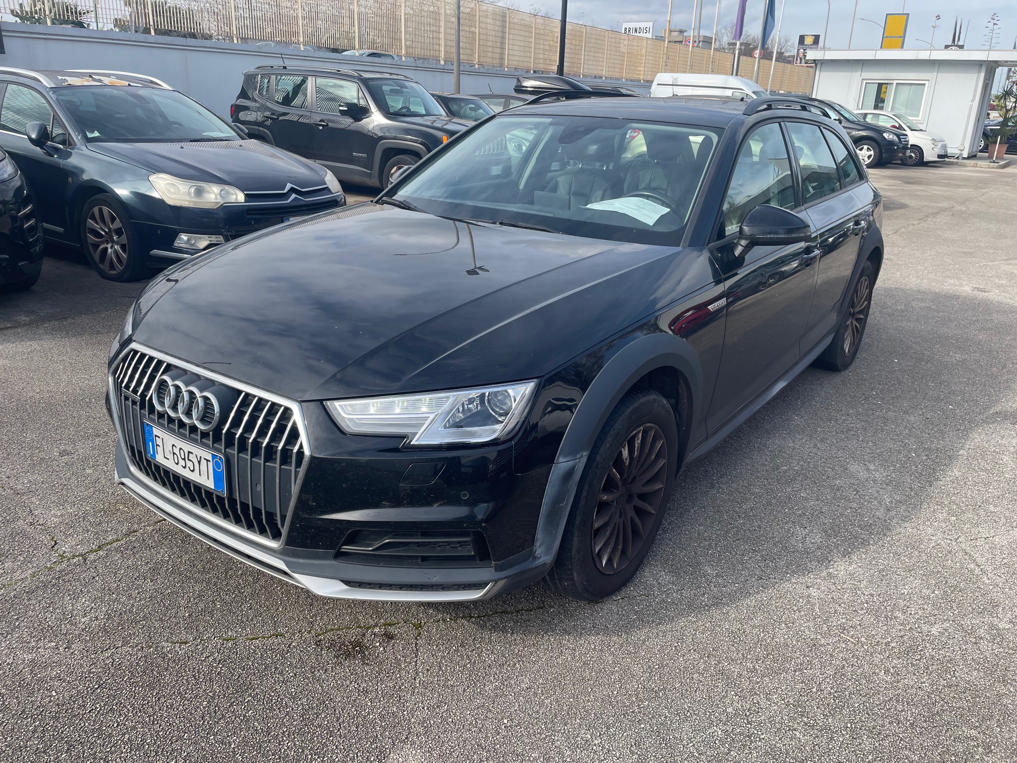 Audi A4 Allroad 2.0 TDI Business - Quattro - Diesel - Automatic - 163 hp - 182.340 km