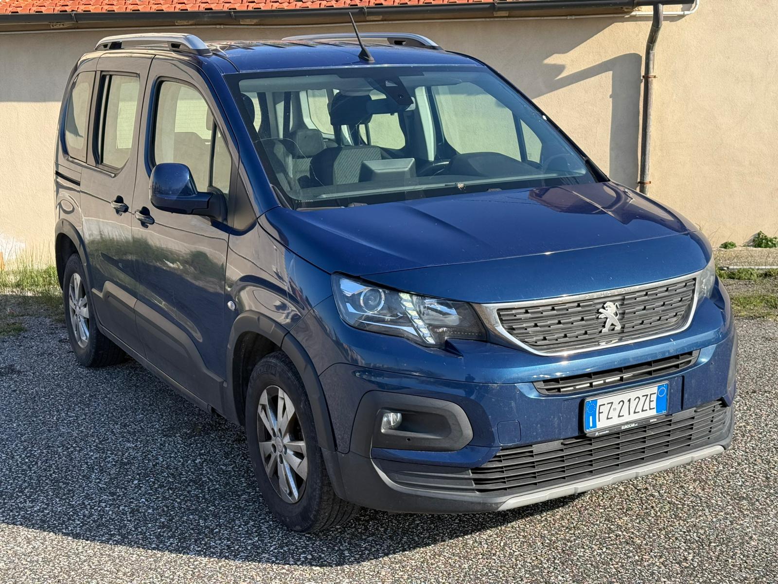 Peugeot Rifter 1.5 HDI Active - Diesel - Manual - 102 hp - 117.173 km Active