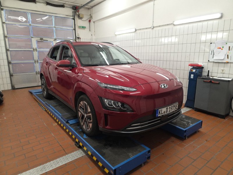 Hyundai Kona Prime - Electric - Automatic - 204 hp - 21.471 km Prime