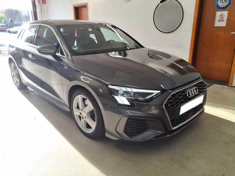 Audi A3 Sportback 35 TDI S Line - Diesel - Automatic - 150 hp - 47.061 km S Line