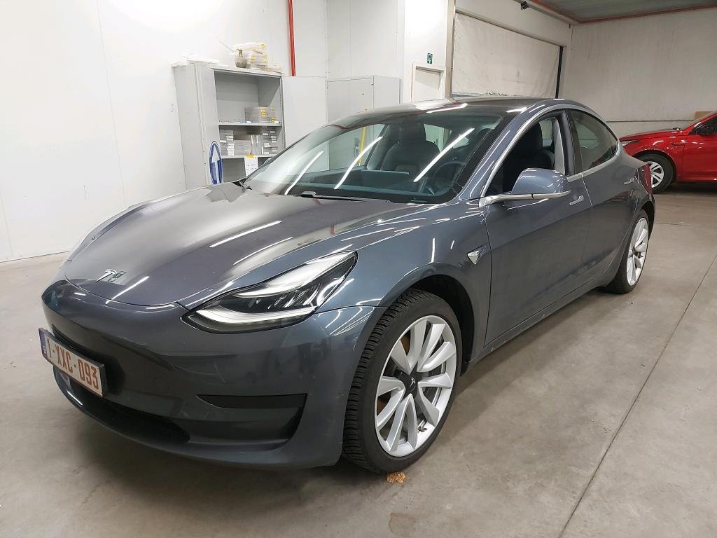 Tesla Model 3 - Electric - Automatic - 306 hp - 140.001 km 