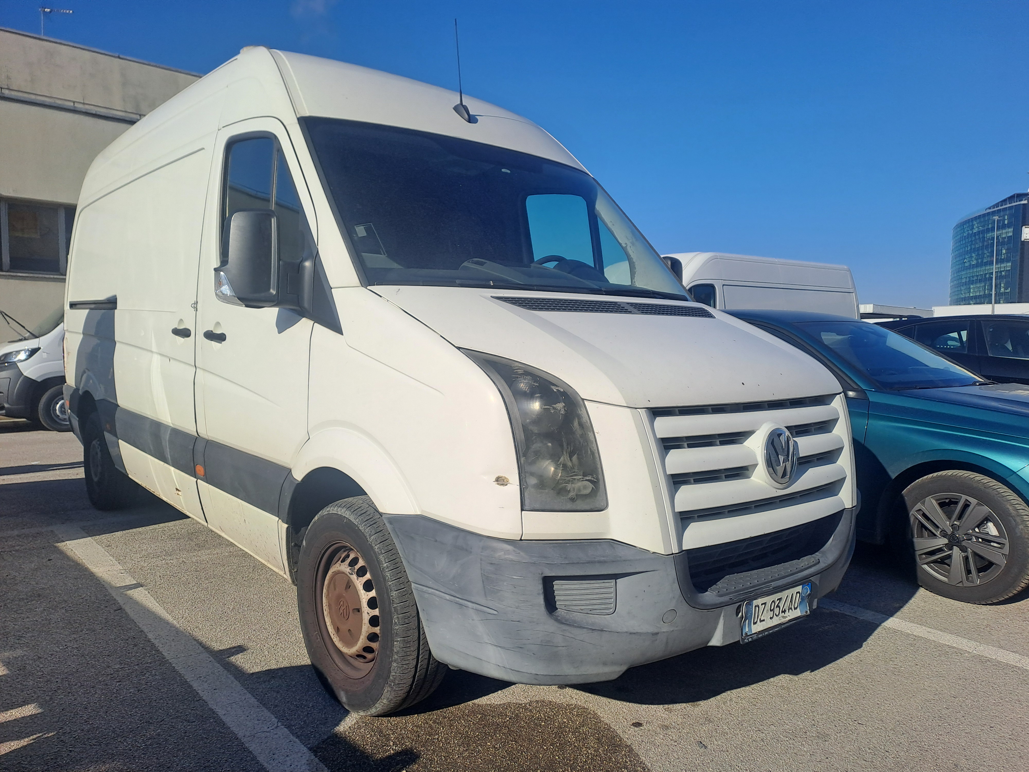 Volkswagen Crafter 2.5 Business - Diesel - Manual - 136 hp - 468.994 km Business