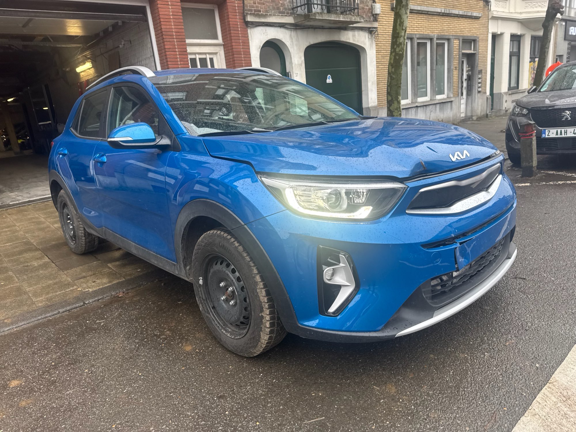 Kia Stonic 1.0 T-GDI Business - Petrol - Automatic - 99 hp - 10.165 km Business