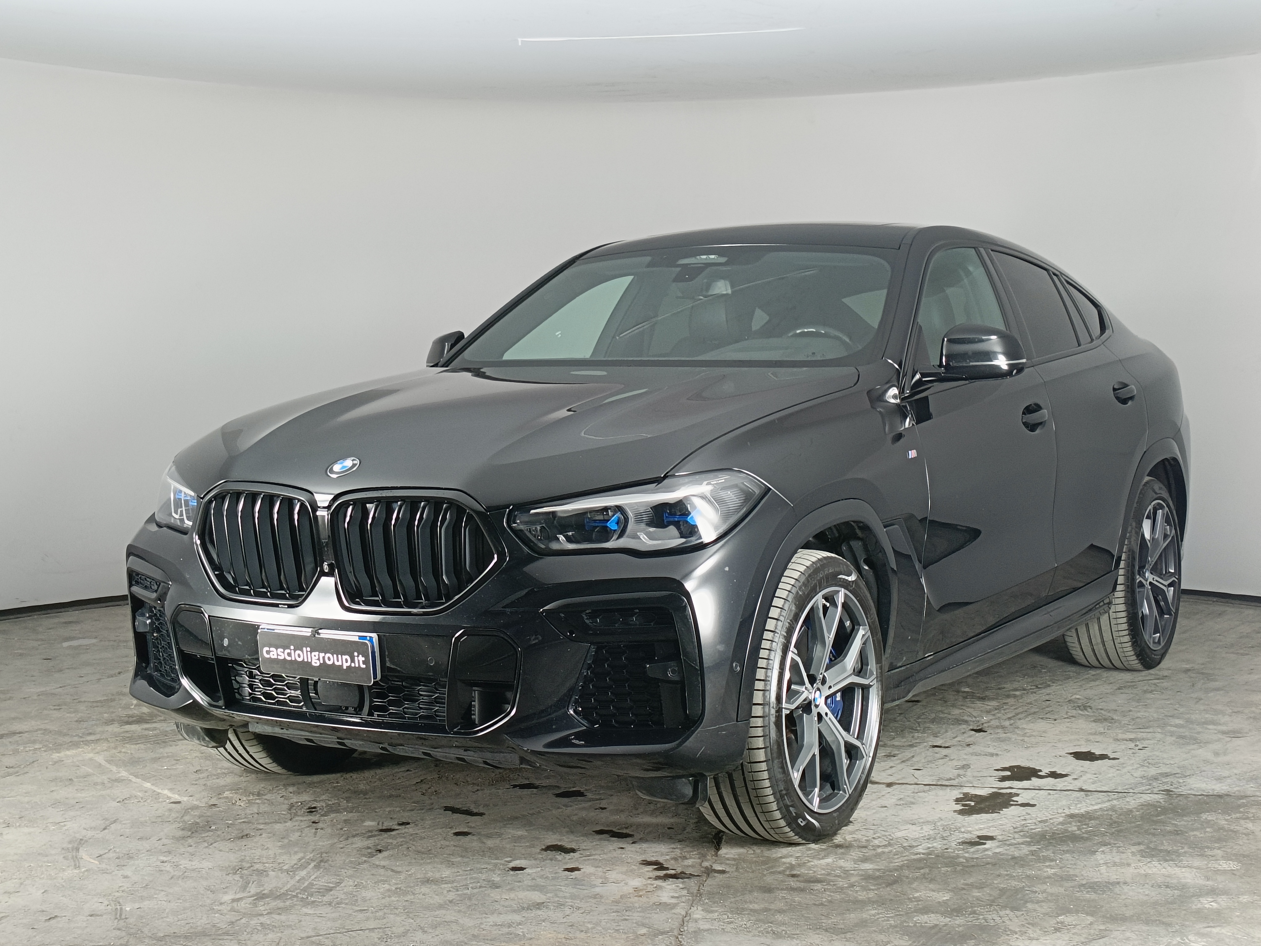 2022 BMW X6   AWD