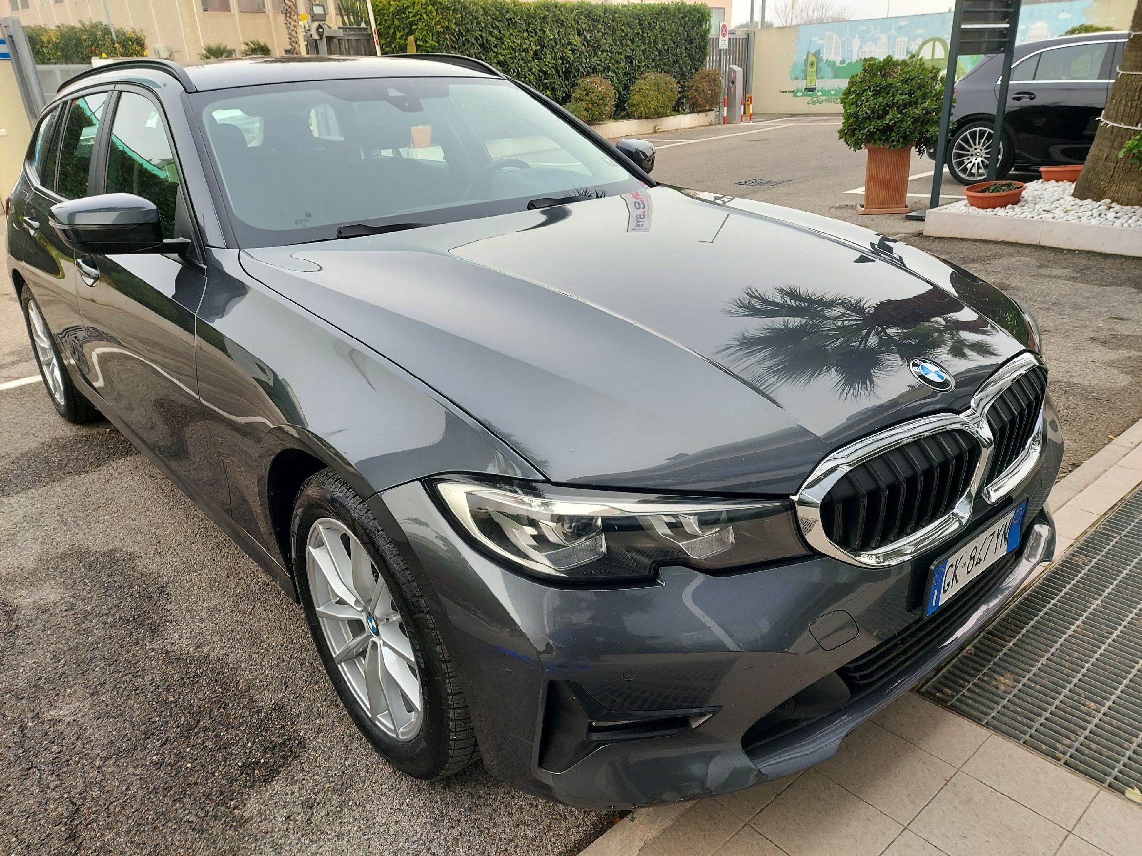 BMW 3 Series Touring 318i Advantage - Petrol - Automatic - 156 hp - 218.663 km Advantage