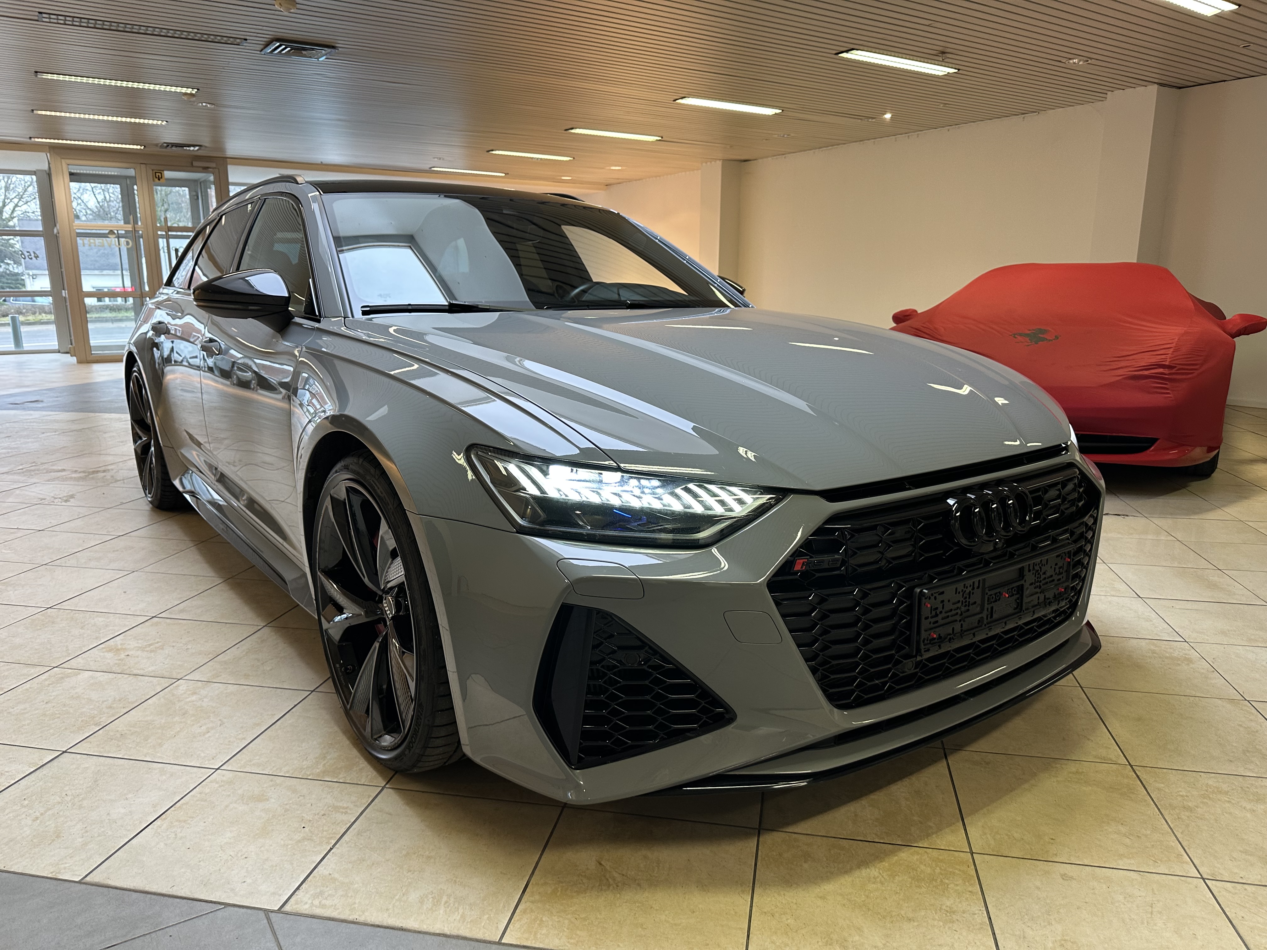 Audi RS6 Avant 4.0 TFSI - Quattro - Petrol - Automatic - 600 hp - 68.830 km 