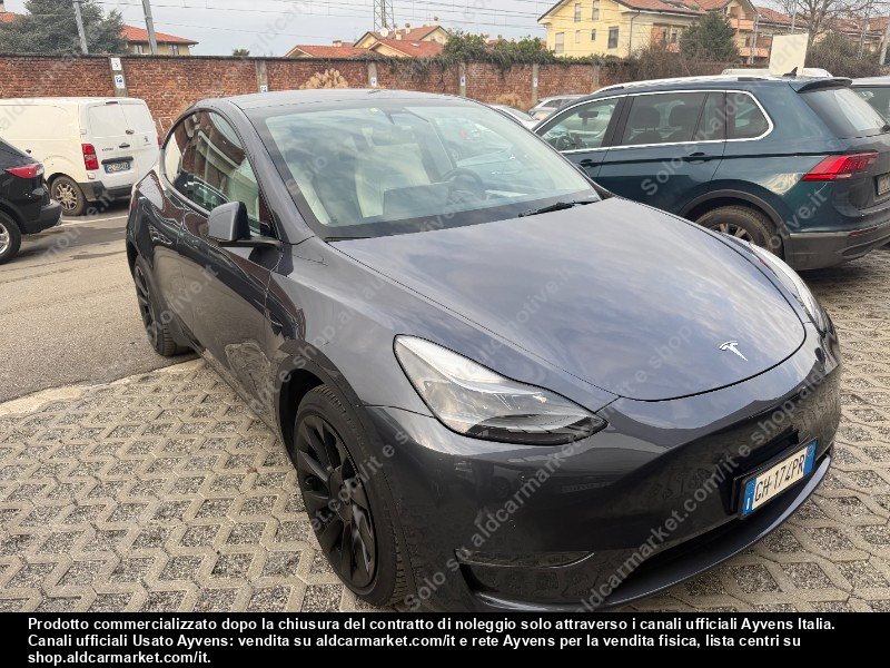 Tesla Model Y Long Range 75 kWh - Electric - Automatic - 208 hp - 66.140 km 
