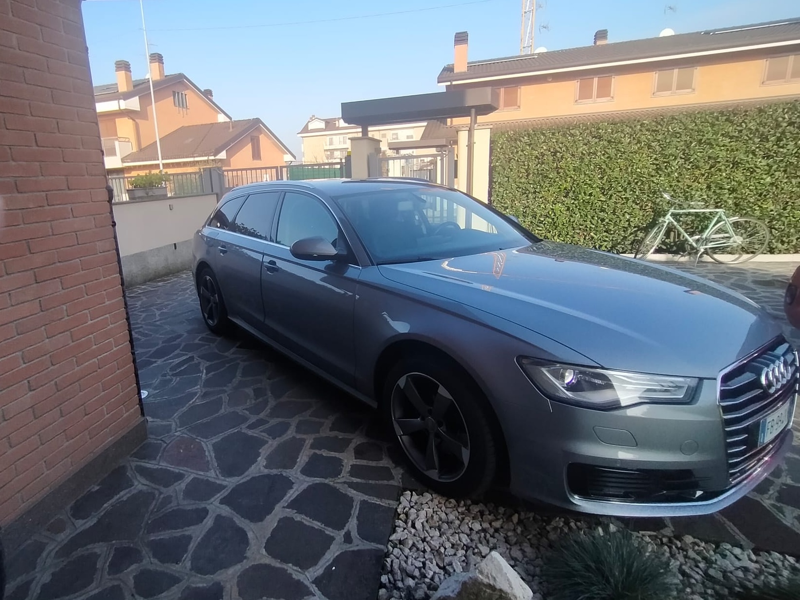 Audi A6 Avant 2.0 TDI Business - Diesel - Automatic - 190 hp - 175.010 km Business