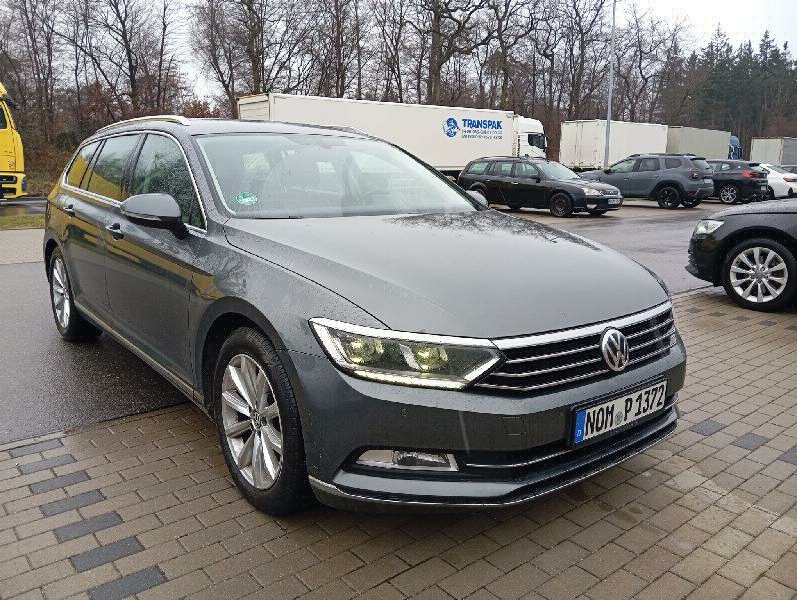 Volkswagen Passat Variant 2.0 TDI Highline - Diesel - Manual - 150 hp - 366.586 km Highline