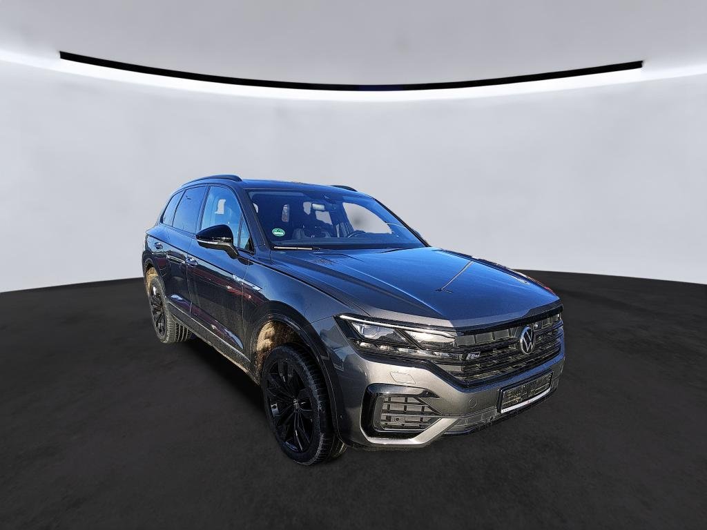 2018 Volkswagen Touareg   AWD