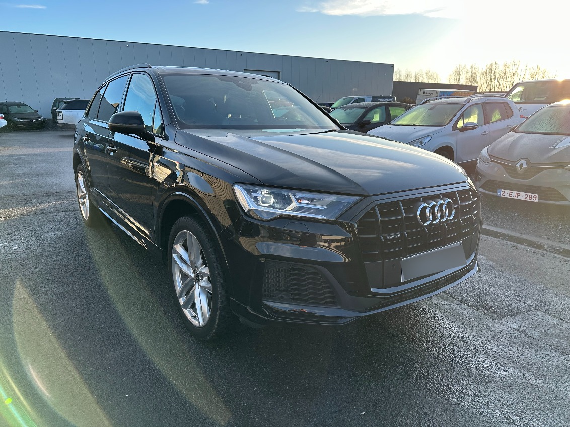Audi Q7 55 TFSIe S Line - Quattro - Hybrid - Automatic - 340 hp - 73.954 km S Line