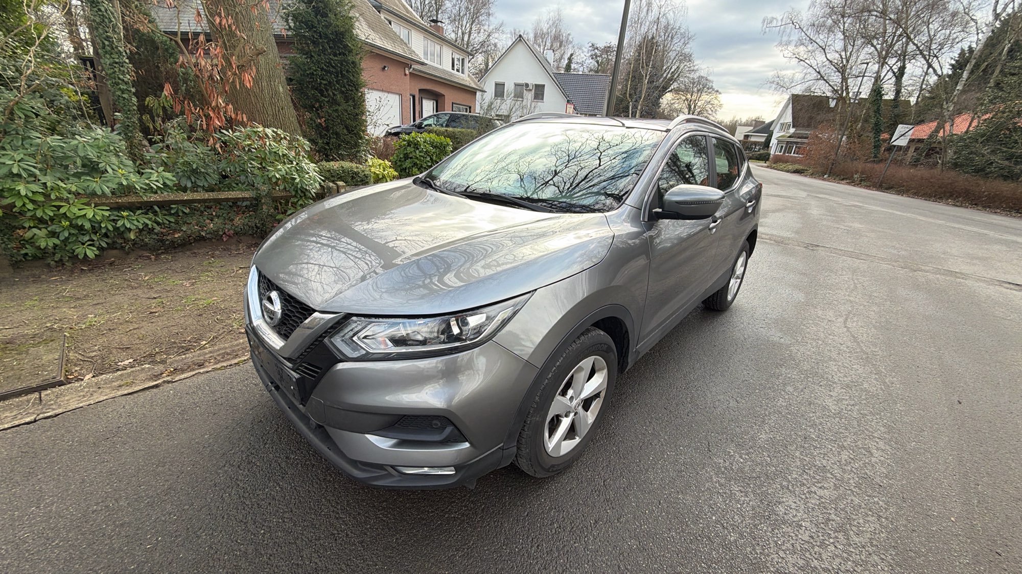 Nissan Qashqai 1.3 DIG-T - Petrol - Manual - 139 hp - 74.329 km