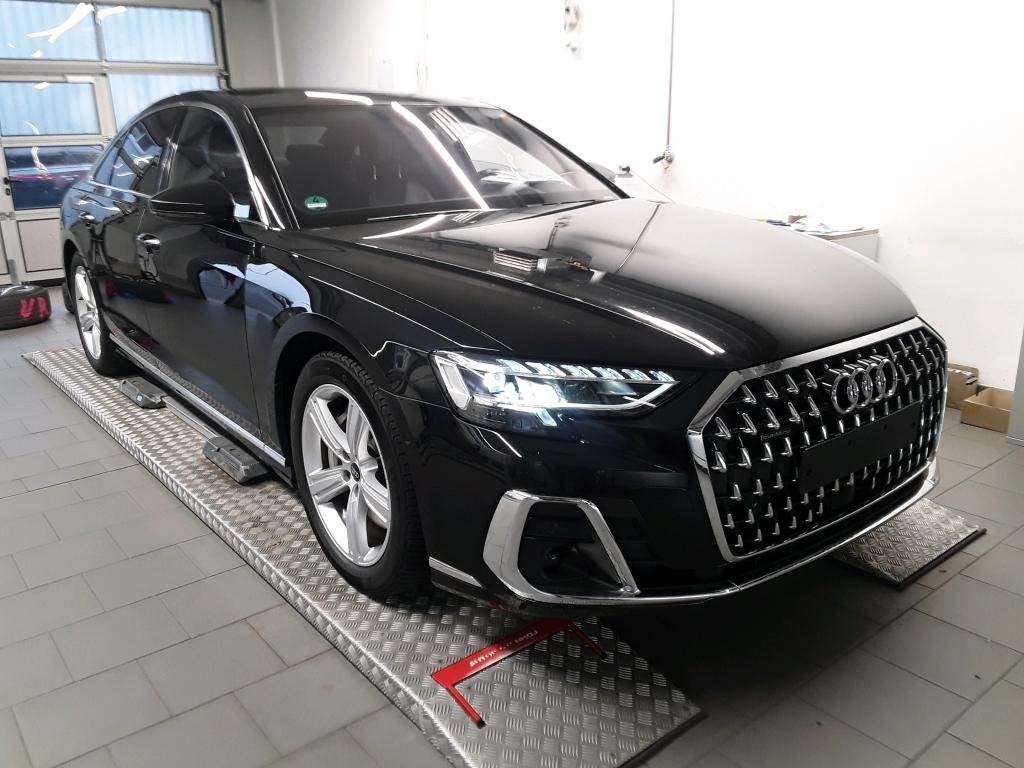 Audi A8 55 TFSI - Quattro - Petrol - Automatic - 340 hp - 61.458 km 