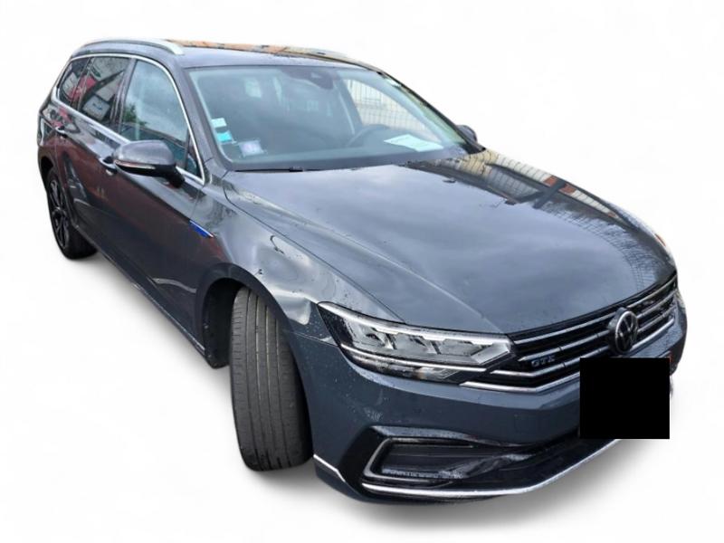 Volkswagen Passat 1.4 TSI Business - Hybrid - Automatic - 156 hp - 126.018 km Business