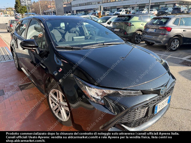 Toyota Corolla 1.8 Business - Hybrid - Automatic - 98 hp - 132.284 km Business