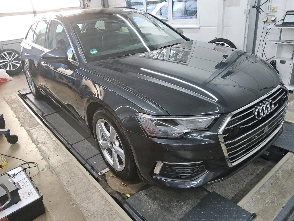 Audi A6 Avant 45 TFSI Design - Quattro - Petrol - Automatic - 265 hp - 44.649 km Design