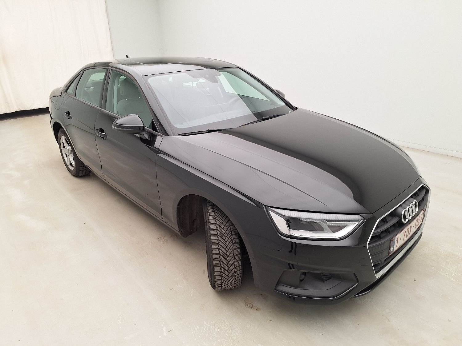 Audi A4 30 TDI Business - Diesel - Automatic - 136 hp - 80.795 km Business