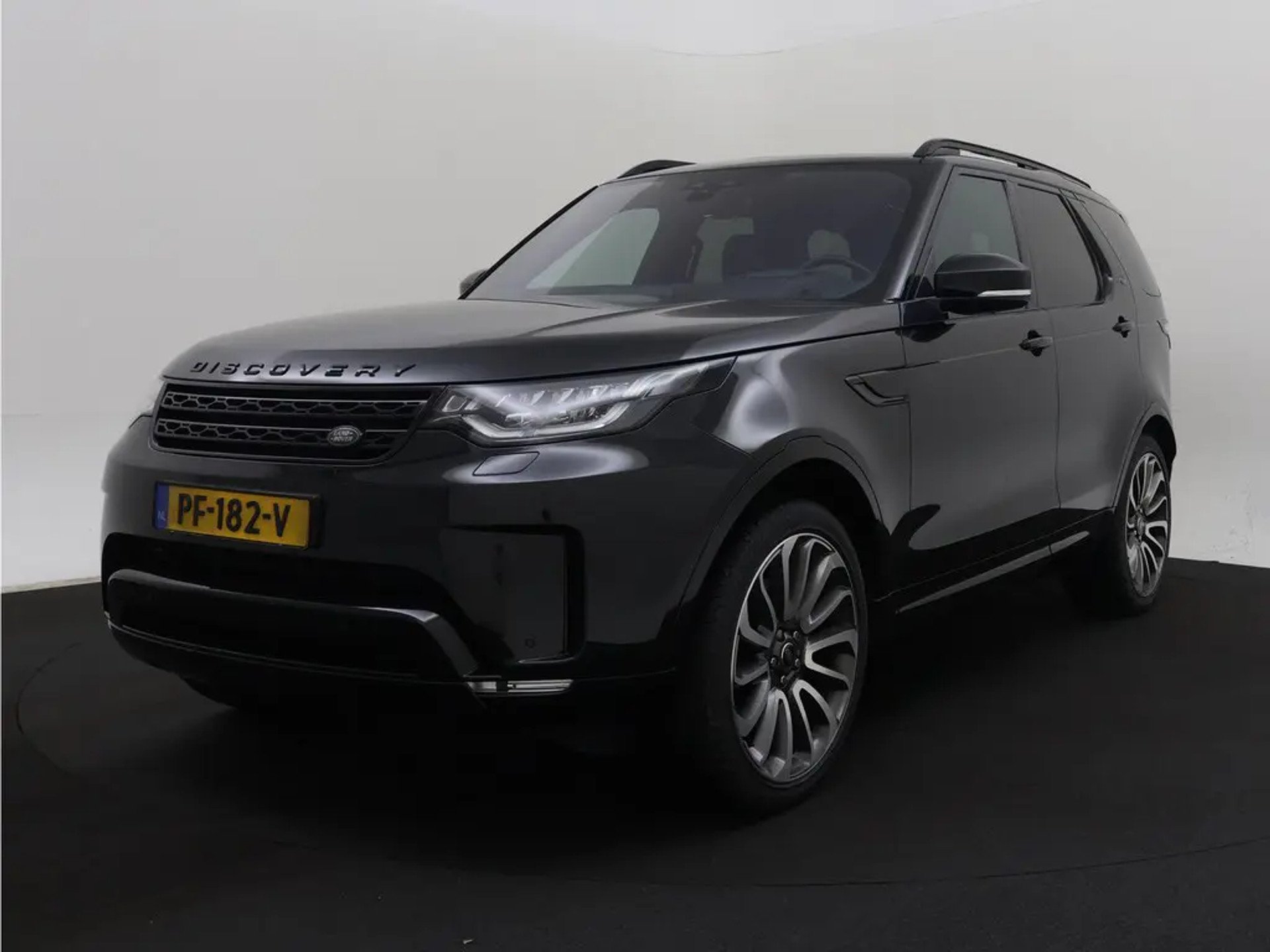 Land Rover Discovery 2.0 HSE Luxury - AWD - Diesel - Automatic - 241 hp - 67.133 km