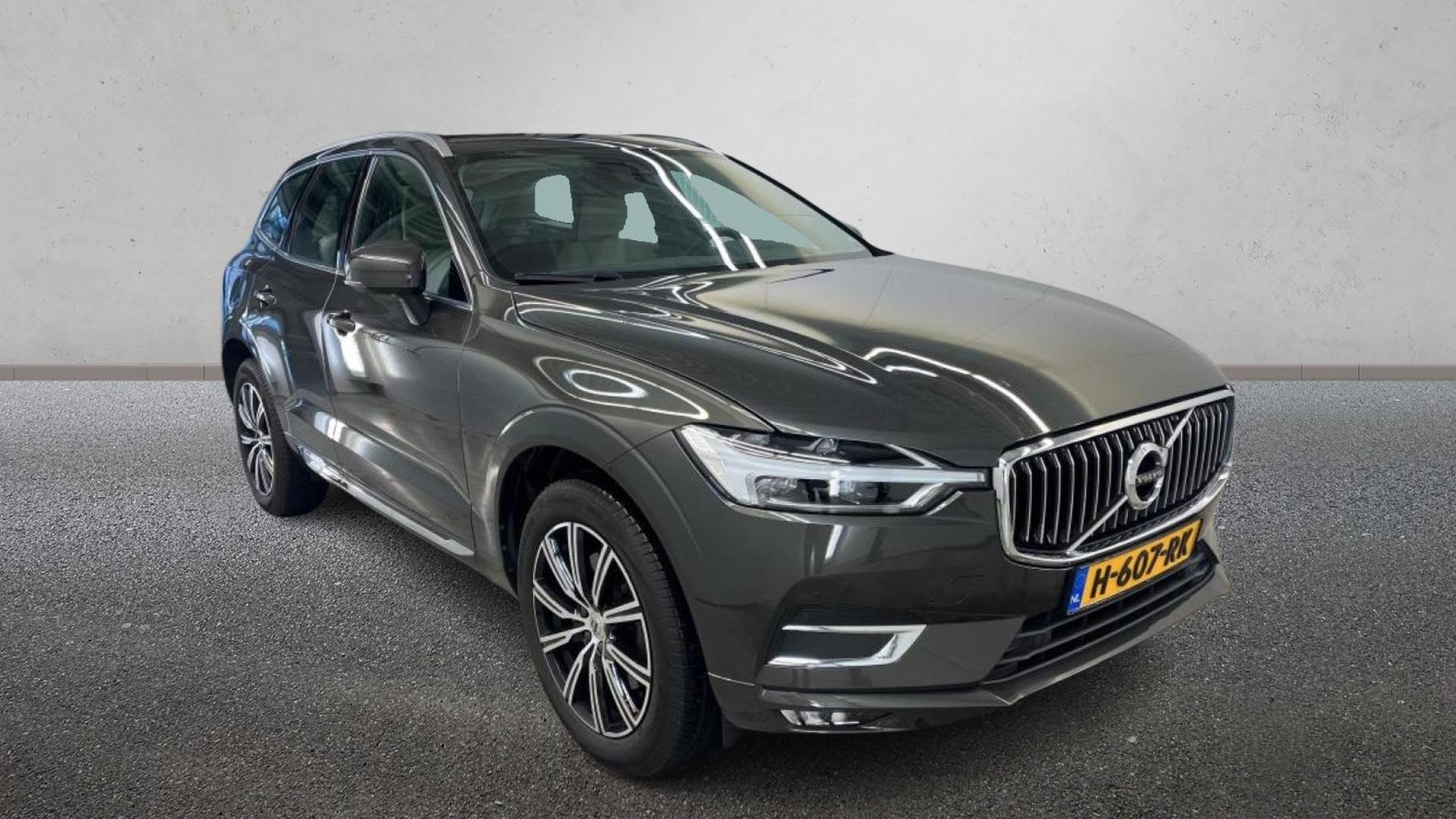 Volvo XC60 B5 Inscription - 250 hp - 141.543 km