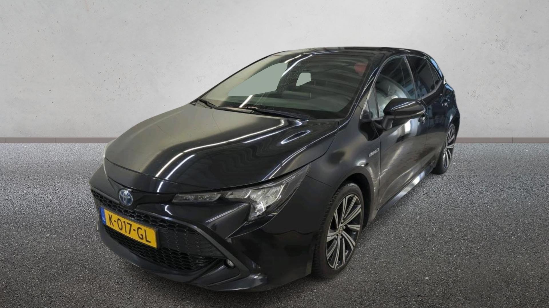 Toyota Corolla 2.0 Business - Hybrid - Automatic - 152 hp - 51.236 km