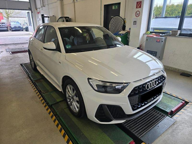 Audi A1 Sportback 30 TFSI S Line - Petrol - Automatic - 110 hp - 38.117 km S Line