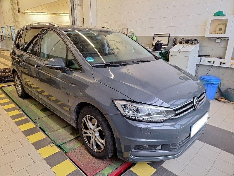 Volkswagen Touran 2.0 TDI United - Diesel - Automatic - 150 hp - 137.697 km United