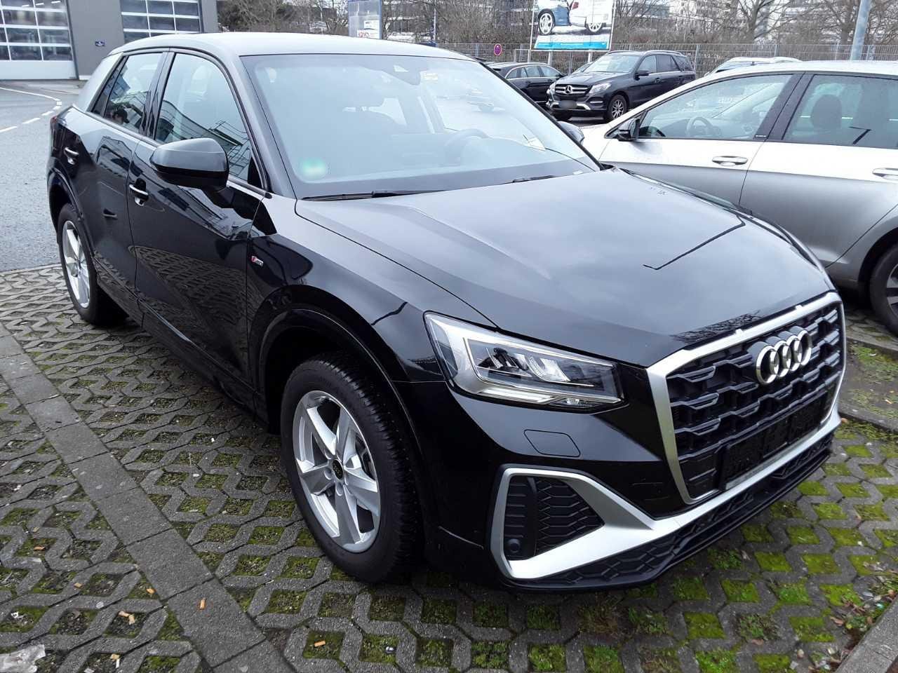 Audi Q2 35 TFSI S Line - Petrol - Automatic - 150 hp - 7.936 km S Line