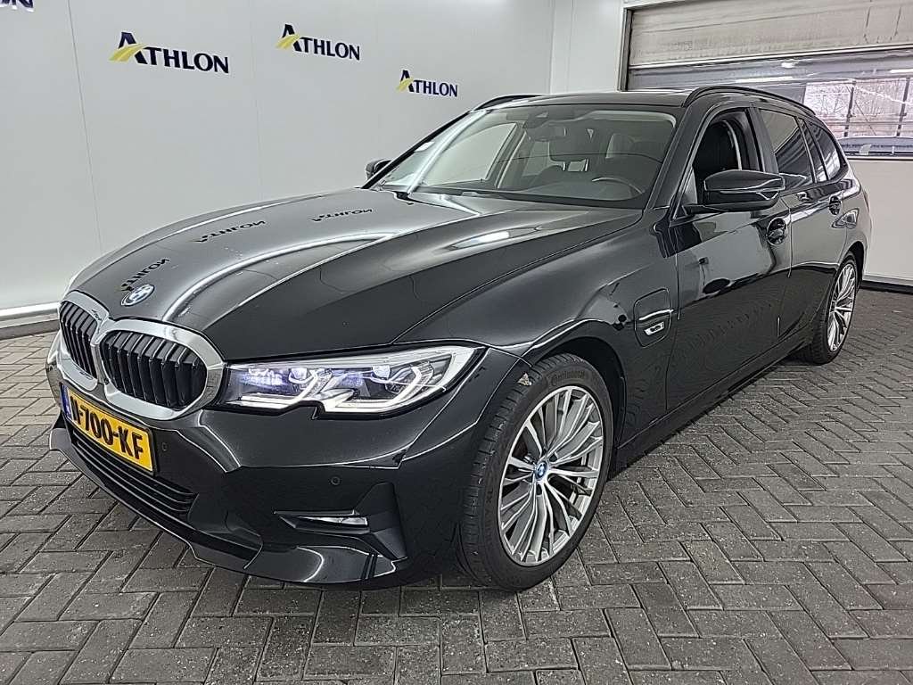 BMW 3 Series Touring 320e Business - Hybrid - Automatic - 163 hp - 100.586 km