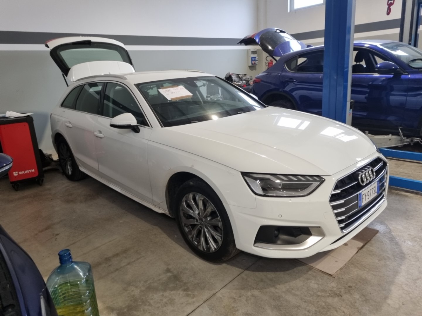 Audi A4 Avant 2.0 TDI Business - Diesel - Automatic - 135 hp - 106.235 km Business