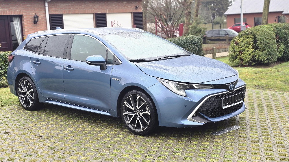 Toyota Corolla Touring Sports 2.0 - Hybrid - Automatic - 152 hp - 86.808 km 